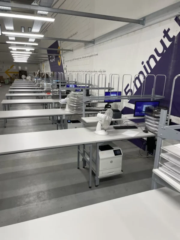 optymalizacja-procesu-pakowania-w-warszawie-scaled-e1727248504633-768x1024